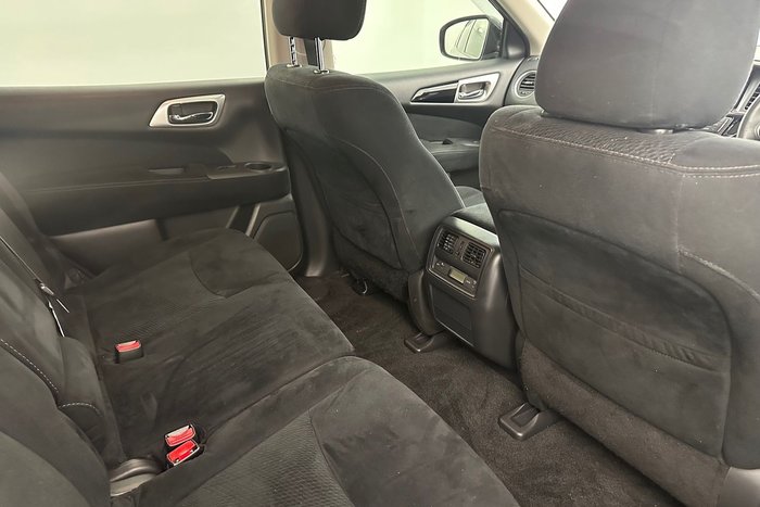 2015 Nissan Pathfinder ST