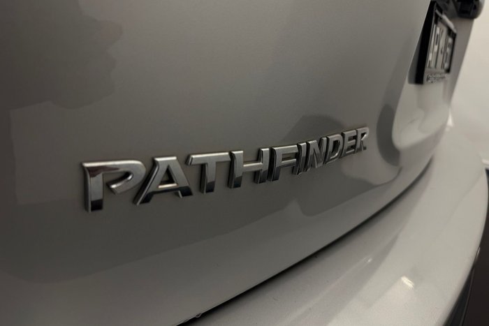 2017 Nissan Pathfinder ST