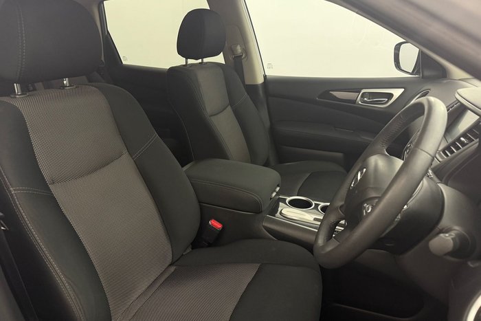 2017 Nissan Pathfinder ST