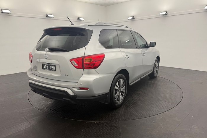 2017 Nissan Pathfinder ST