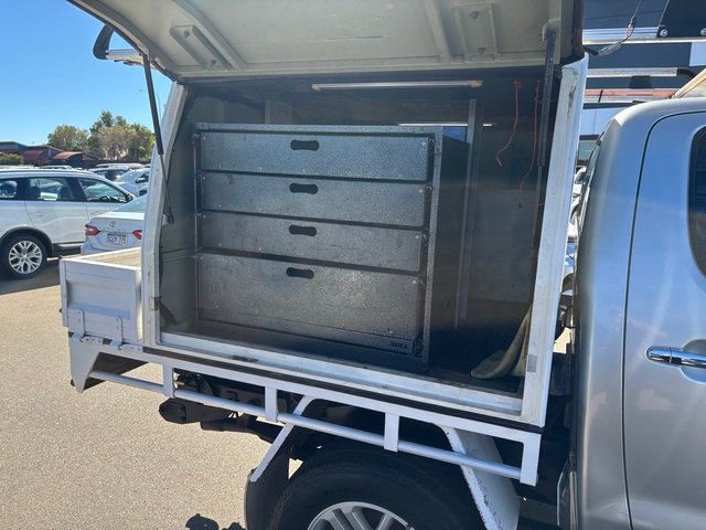 2012 TOYOTA HILUX