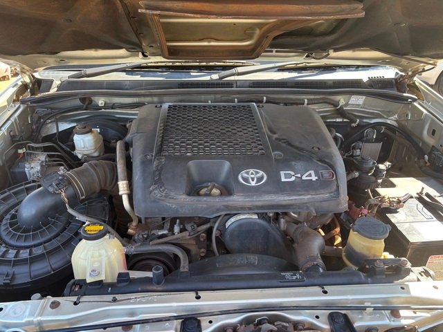 2012 TOYOTA HILUX