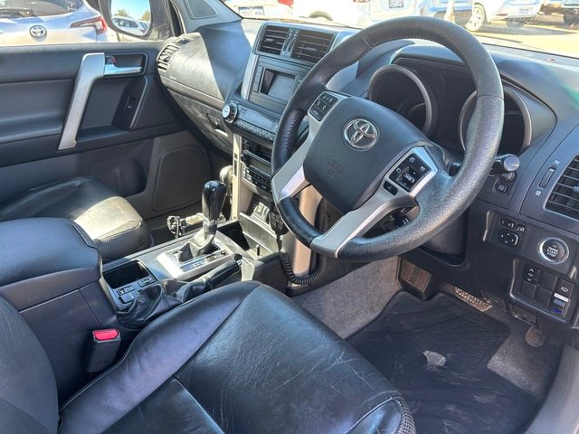 2011 TOYOTA LANDCRUISER
