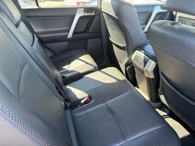 2011 TOYOTA LANDCRUISER
