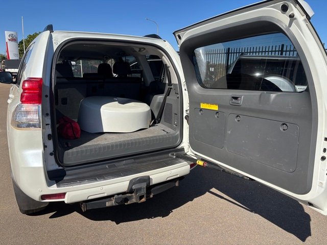 2011 TOYOTA LANDCRUISER