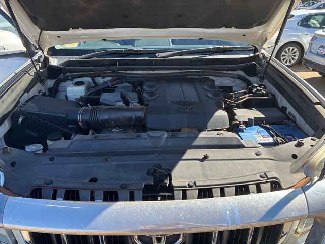 2011 TOYOTA LANDCRUISER