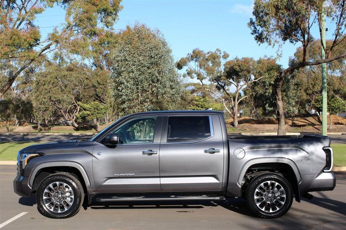 2023 Toyota TUNDRA 3.5L Hyb Pick-up 10AT Limited