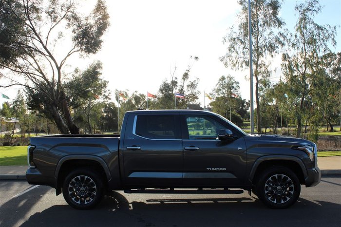2023 Toyota TUNDRA 3.5L Hyb Pick-up 10AT Limited