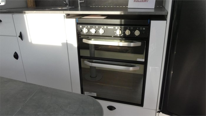 2025 Viscount V Series White