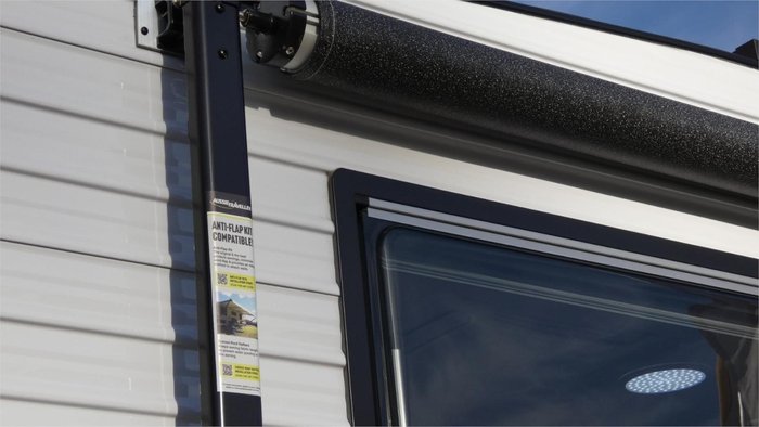 2025 Viscount V Series White