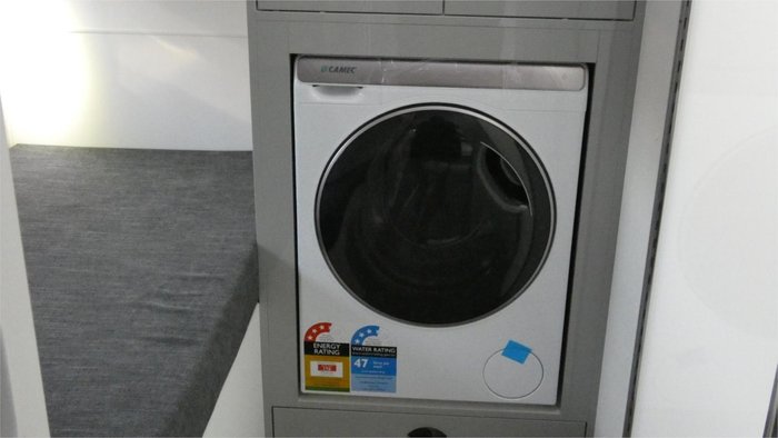 2025 Viscount V Series White
