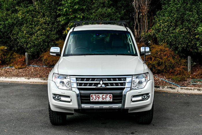 2020 Mitsubishi Pajero GLS