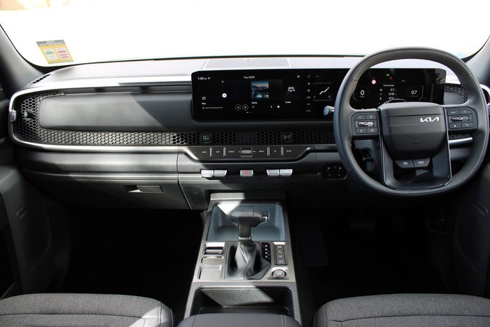 2025 Kia Tasman SX
