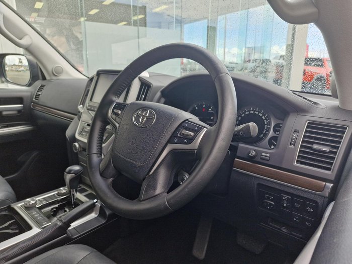 2020 Toyota Landcruiser VX