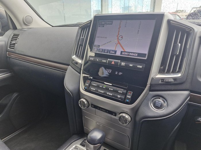 2020 Toyota Landcruiser VX