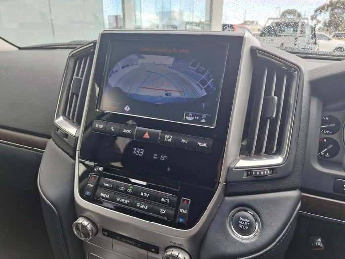 2020 Toyota Landcruiser VX