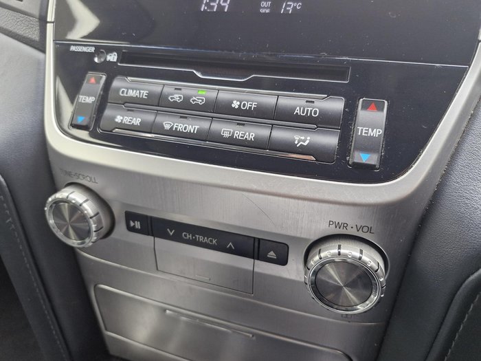 2020 Toyota Landcruiser VX