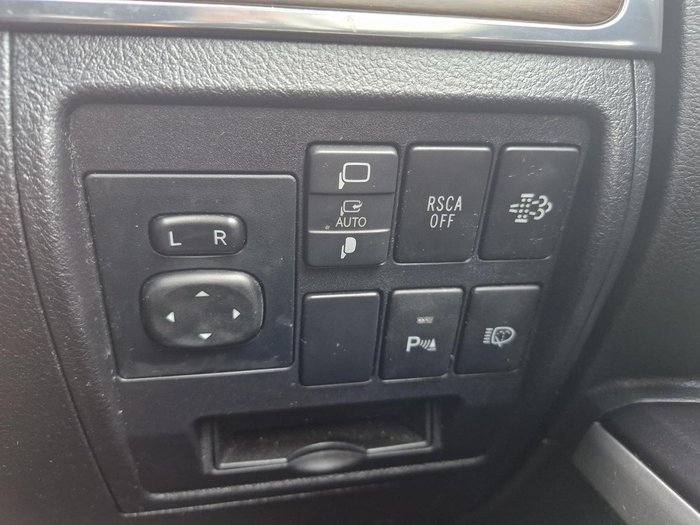 2020 Toyota Landcruiser VX