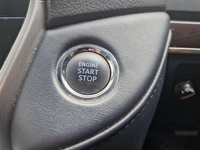 2020 Toyota Landcruiser VX