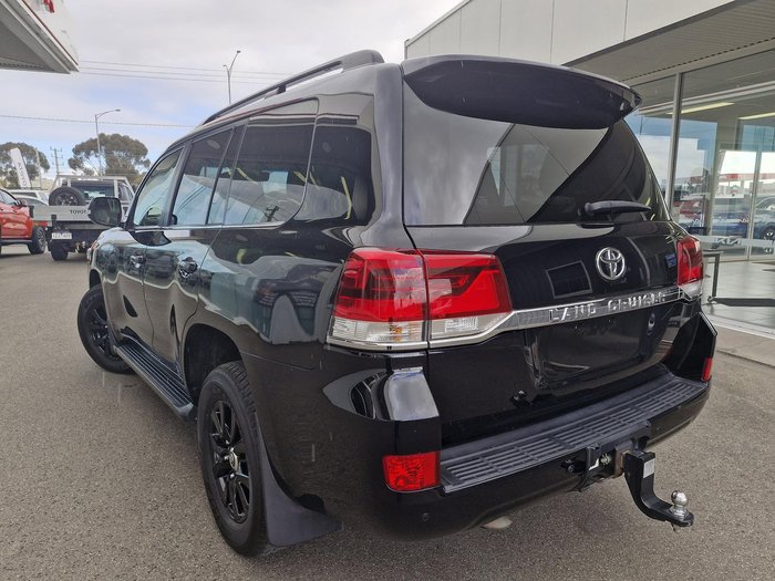 2020 Toyota Landcruiser VX