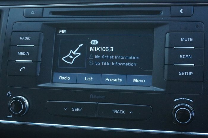 2017 Kia Carnival S