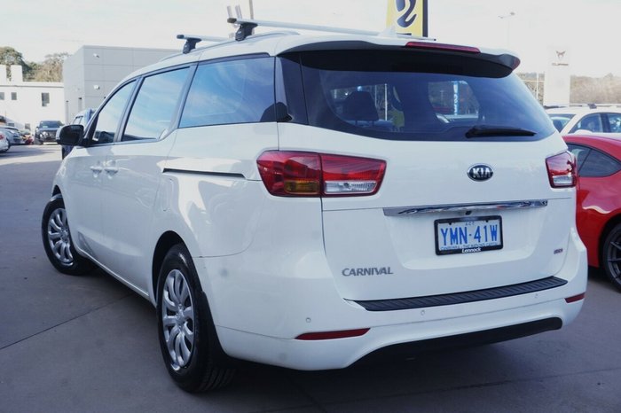 2017 Kia Carnival S