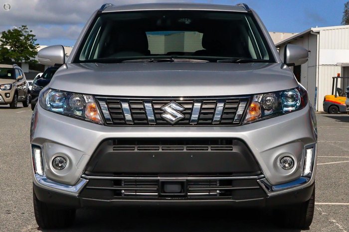 2024 Suzuki Vitara Turbo LY Series II Silky Silver