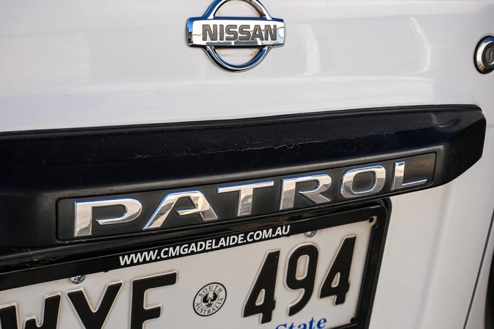 2000 Nissan Patrol ST