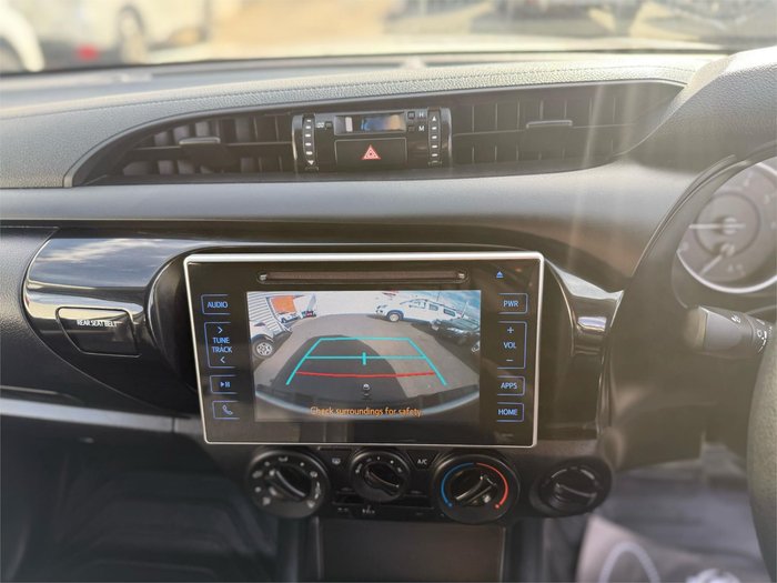 2019 Toyota Hilux SR