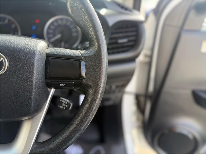 2019 Toyota Hilux SR