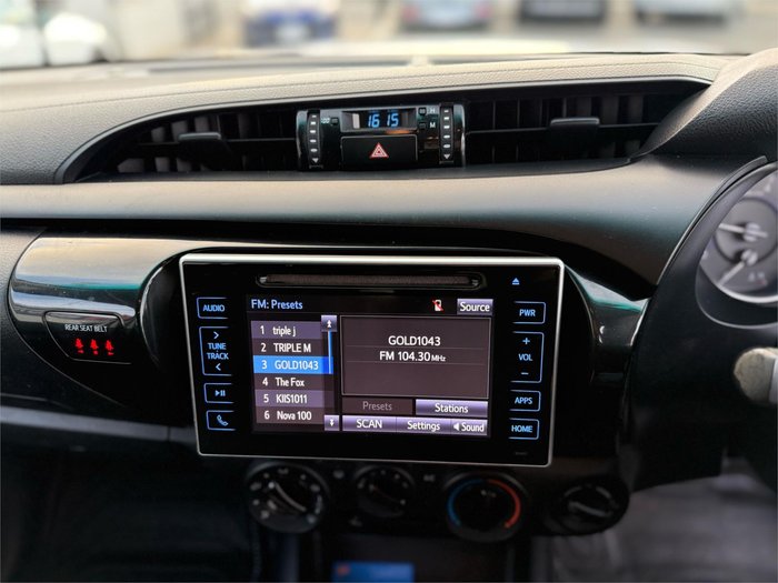 2019 Toyota Hilux SR