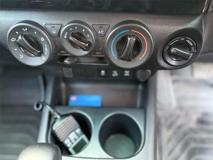 2019 Toyota Hilux SR
