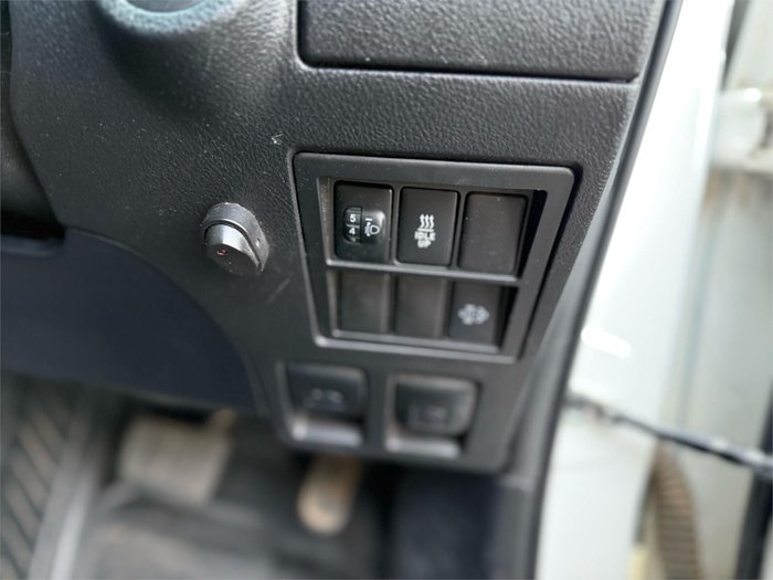 2019 Toyota Hilux SR
