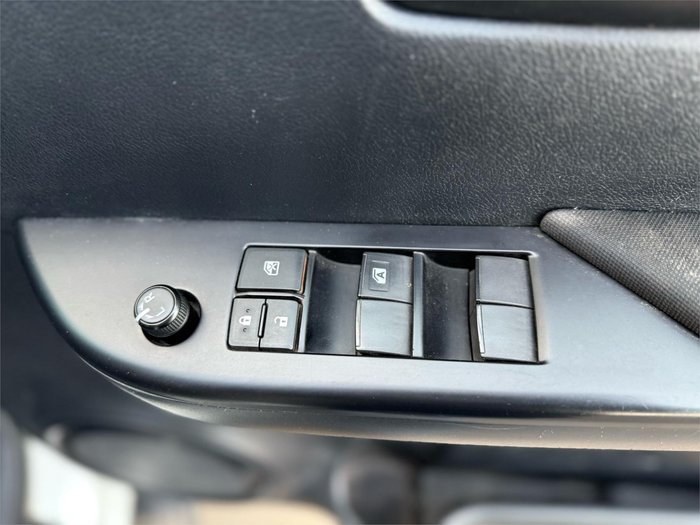 2019 Toyota Hilux SR