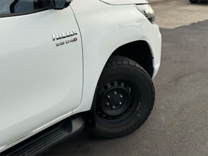 2019 Toyota Hilux SR