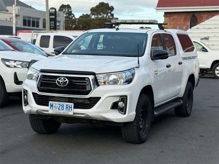 2019 Toyota Hilux SR