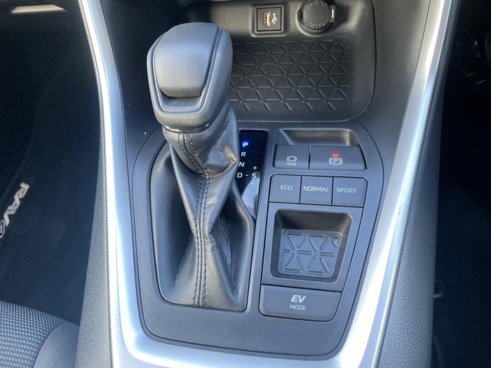 2024 Toyota RAV4 GX