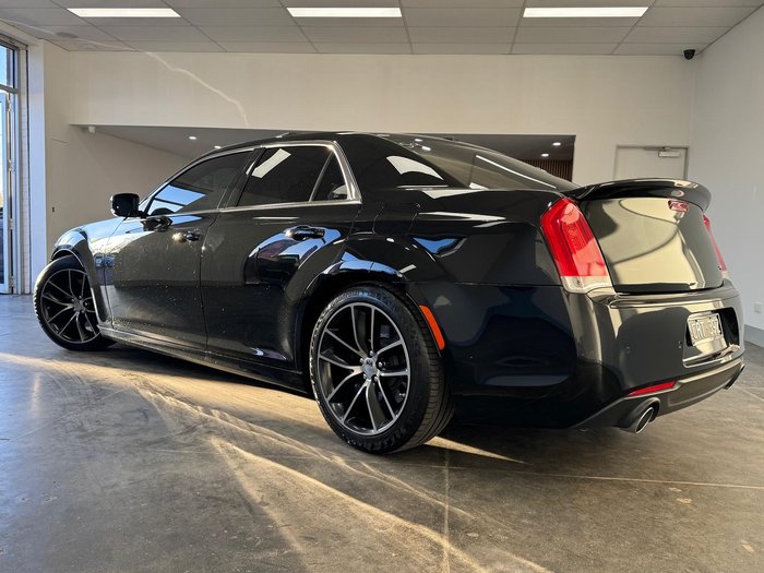 2018 Chrysler 300 SRT Core