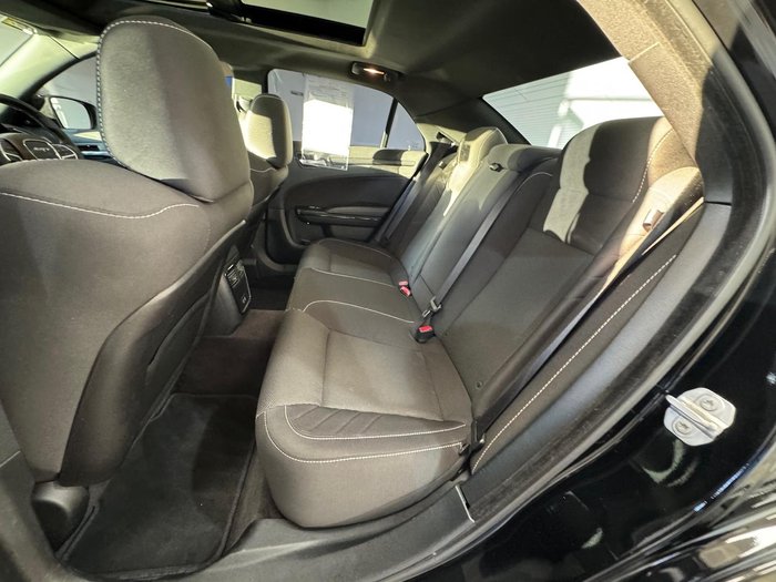2018 Chrysler 300 SRT Core
