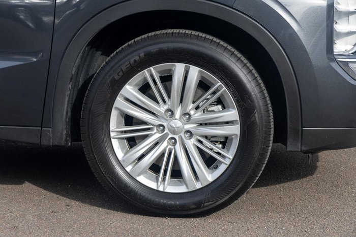 2024 Mitsubishi Outlander LS