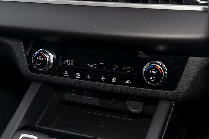 2024 Mitsubishi Outlander LS