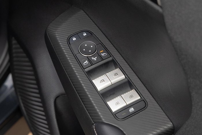 2024 Mitsubishi Outlander LS