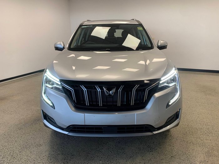 2025 MAHINDRA XUV700 AX7L