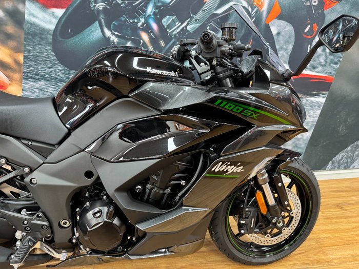 2025 Kawasaki NINJA 1100SX METALLIC DIABLO BLACK