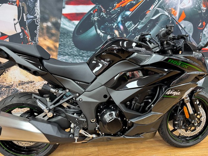 2025 Kawasaki NINJA 1100SX METALLIC DIABLO BLACK