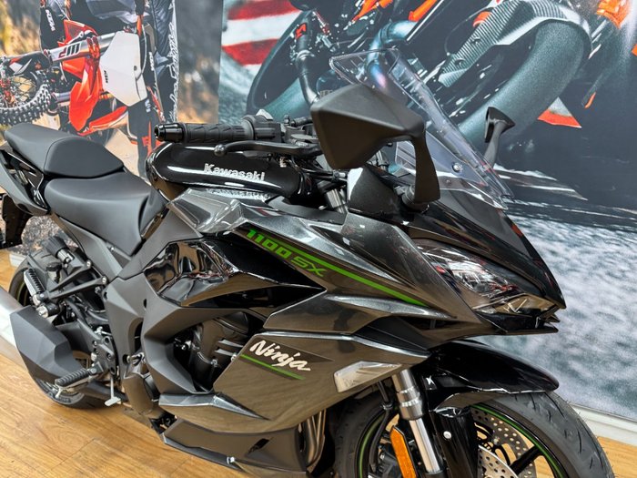 2025 Kawasaki NINJA 1100SX METALLIC DIABLO BLACK