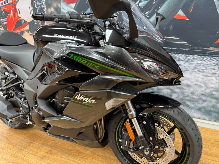 2025 Kawasaki NINJA 1100SX METALLIC DIABLO BLACK