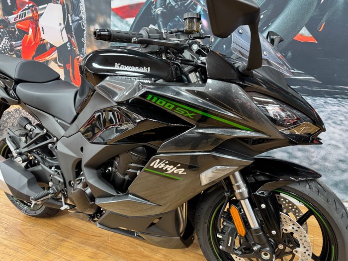 2025 Kawasaki NINJA 1100SX METALLIC DIABLO BLACK