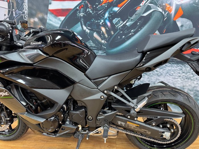 2025 Kawasaki NINJA 1100SX METALLIC DIABLO BLACK