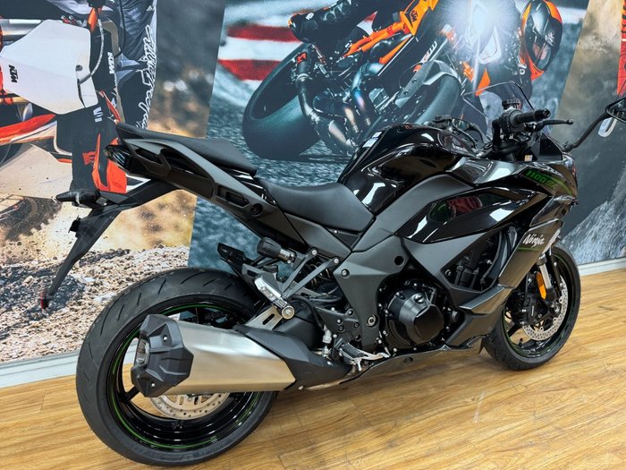2025 Kawasaki NINJA 1100SX METALLIC DIABLO BLACK